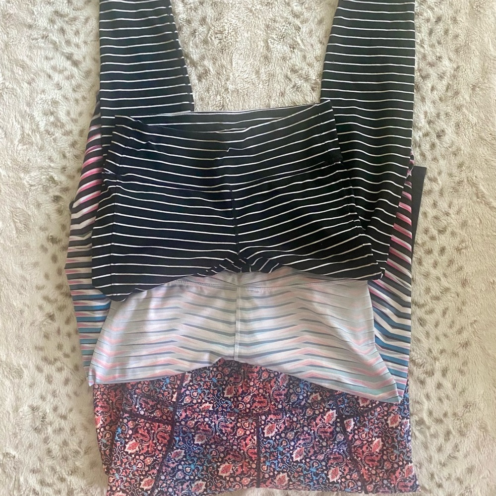 Three! Athleta leggings!